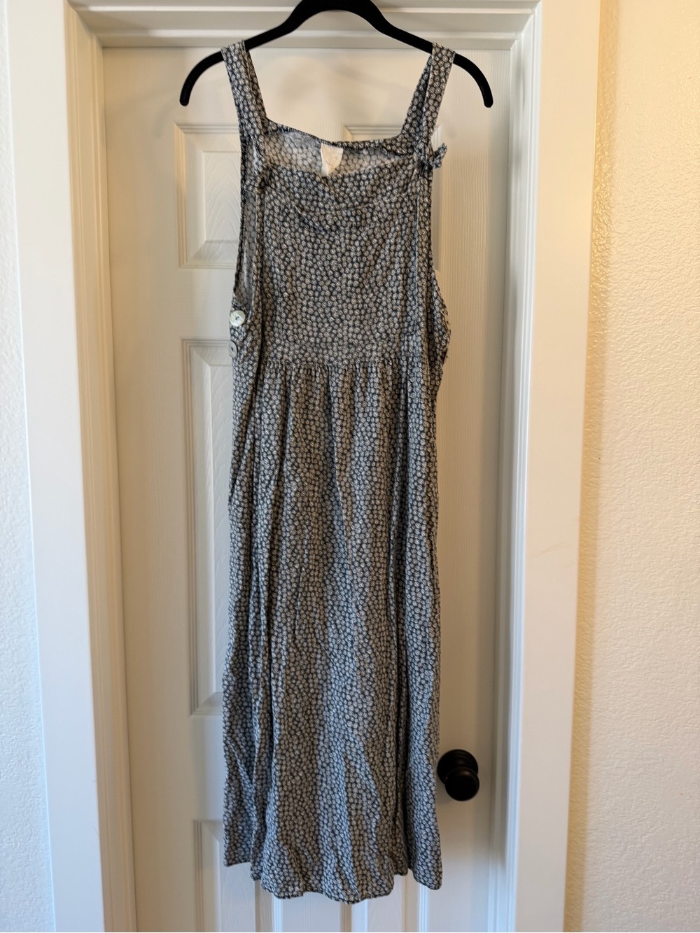 Vintage Sleeveless Floral Print Midi Dress in Blue and White